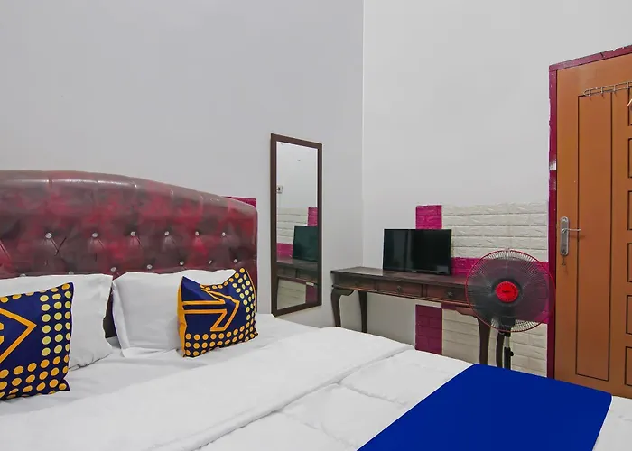Spot On 92570 Putri Guest House Syariah Near Spbu Rimbo Panjang